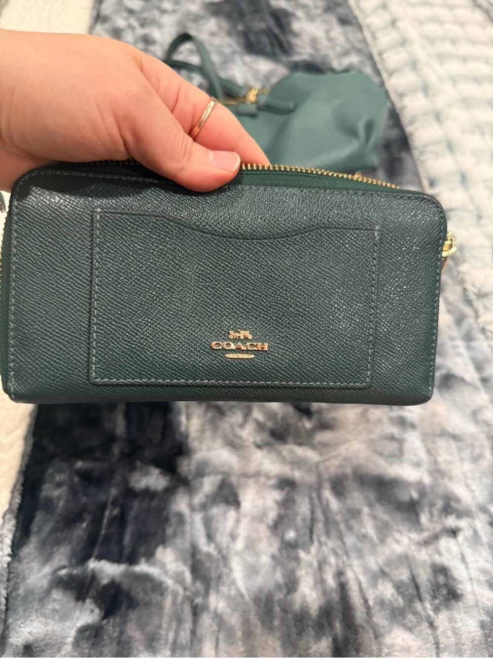 COACH Teal Green Saffiano Leather Zip bag and Card Wallet with Gold Logo - Picture 3 of 8